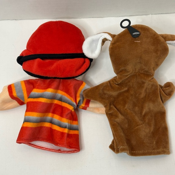 2021 Manhattan Toy Firefight and His Dog by Best Brands Hand Puppets Lot of 2 - Picture 2 of 3